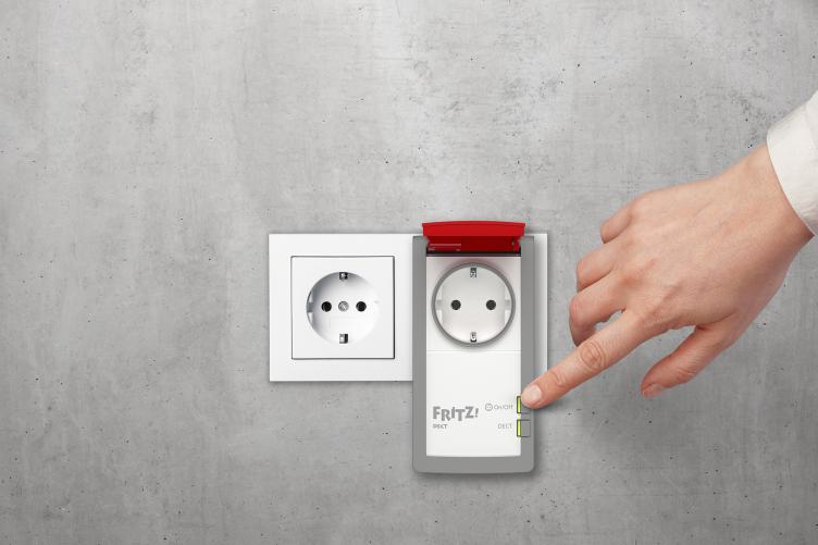 Steckdose AVM FRITZ! DECT 210 IP44 außen Strommessfunktion 